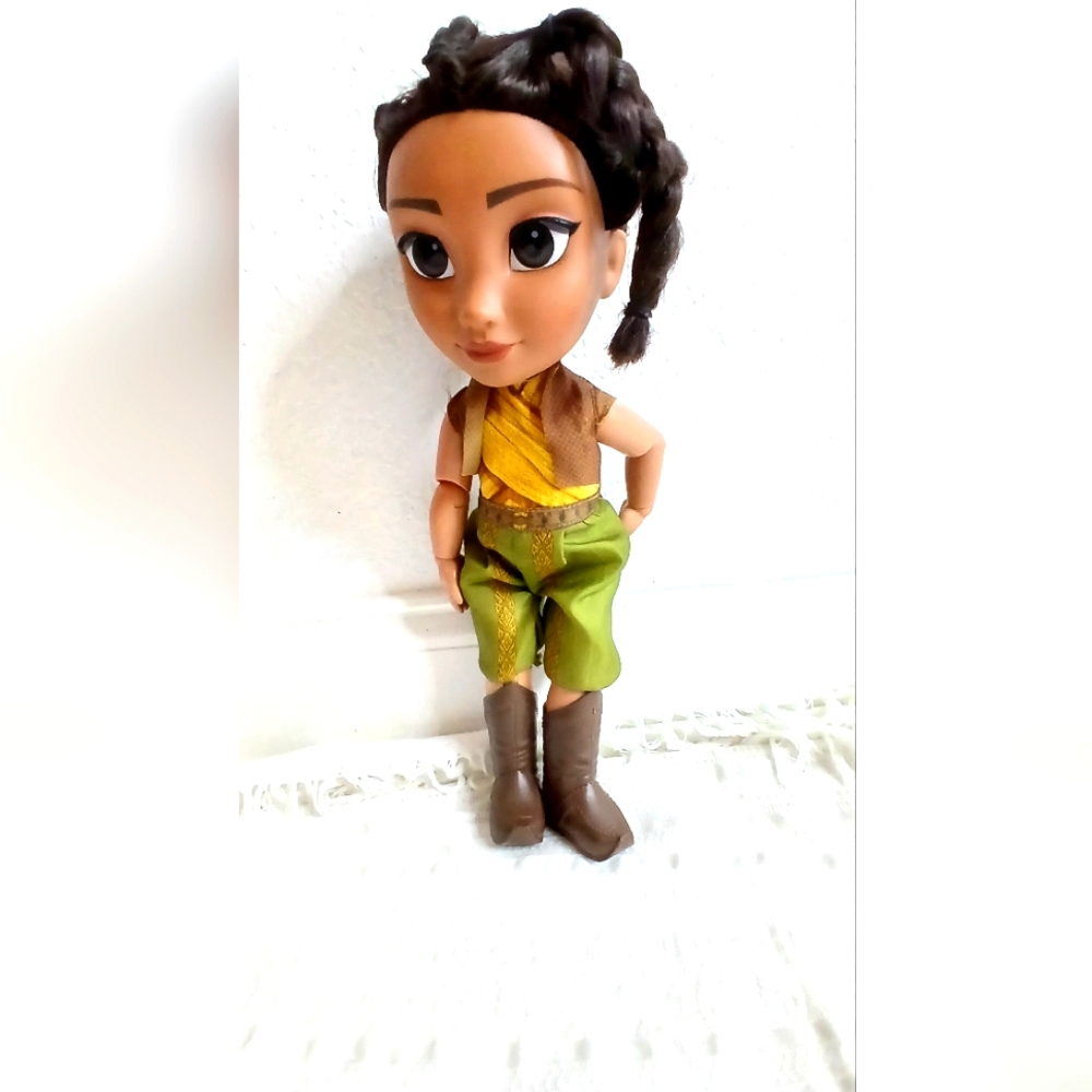 Dragon Doll Disney Animators Collection Raya and the ladt